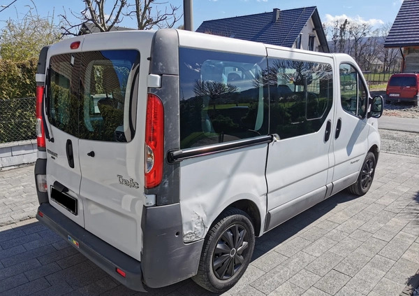 Renault Trafic cena 34000 przebieg: 129800, rok produkcji 2012 z Biała małe 46